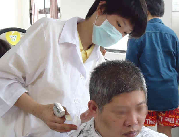 102年度關愛無限 義剪活動